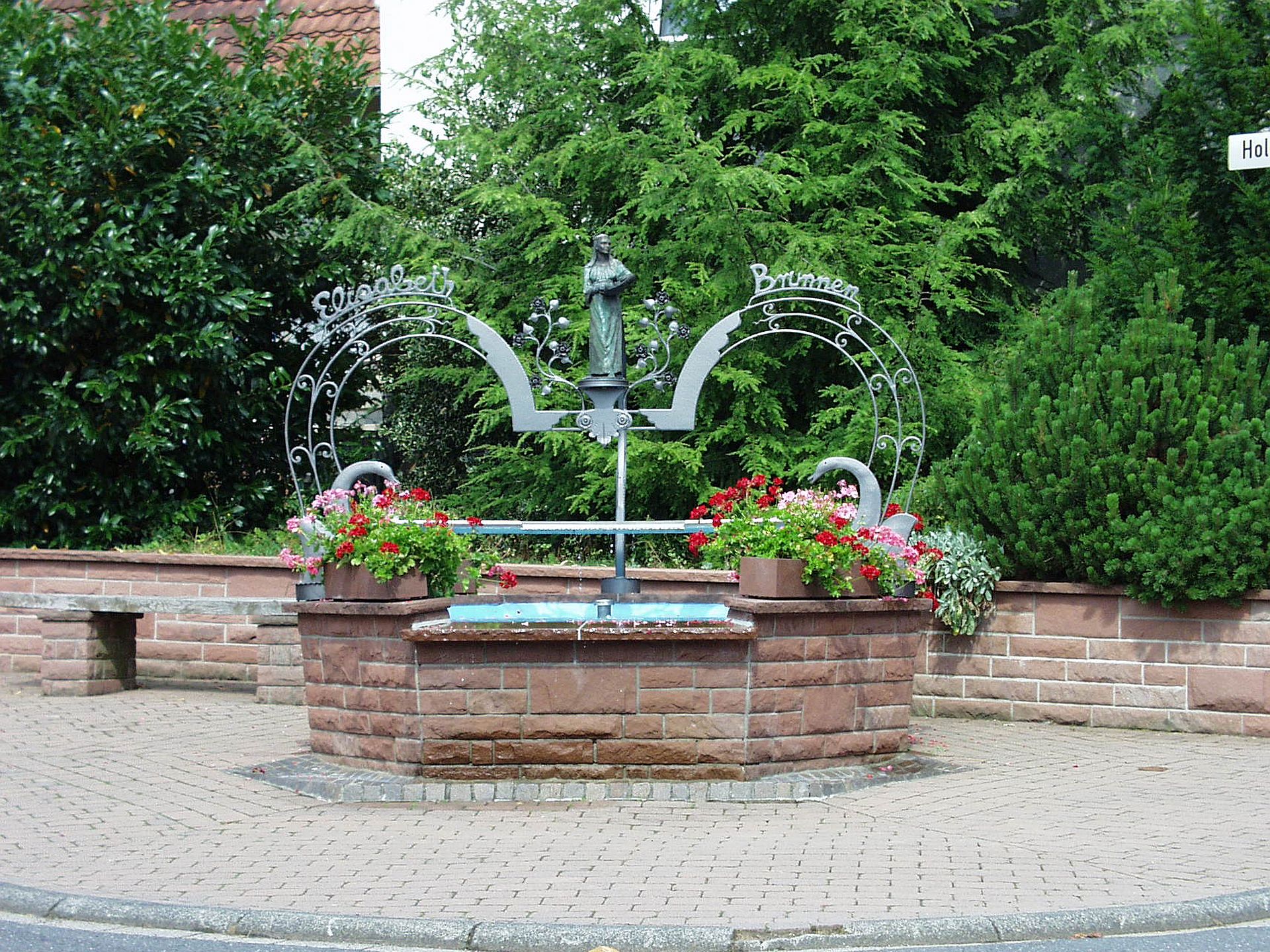  Elisabeth-Brunnen - Krombach 